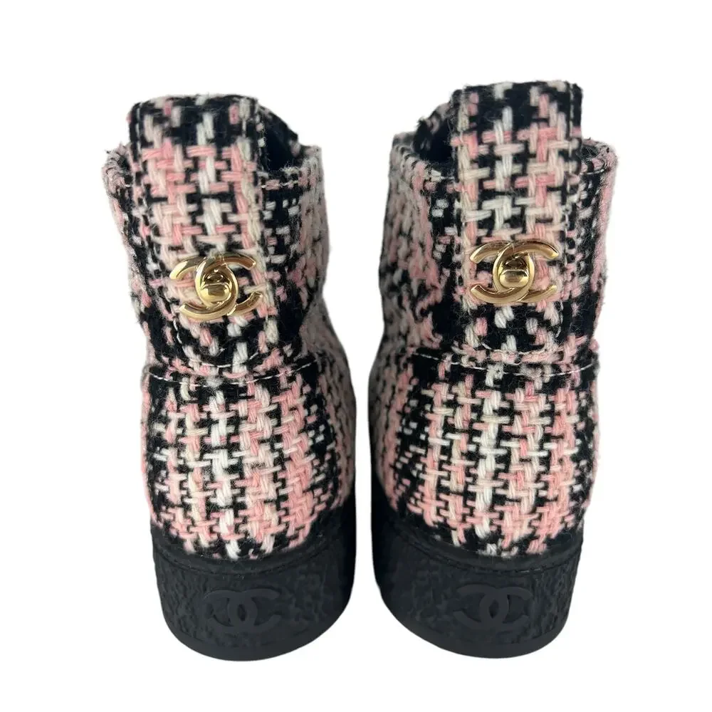 Chanel 2021 CC Logo Tweed Cap Toe Lace-Up‎ Combat Boots Size 37
